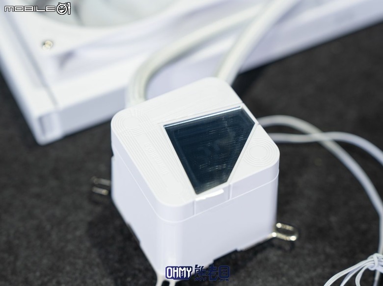 TT ST360 Ultra ARGB Sync 水冷散熱器 翻轉大螢幕+側出水管