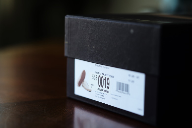 點我看大圖 懶人鞋:Zegna Triple Stitch vs. Berluti Fast Track Slip On