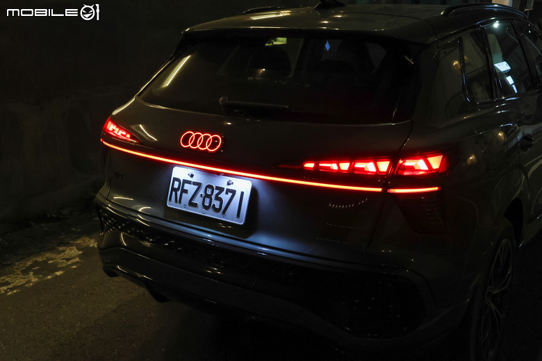 Audi Q3 SUV TFSI 150kW quattro S line 運動版試駕|兼具科技質感與駕馭樂趣的均衡之選!