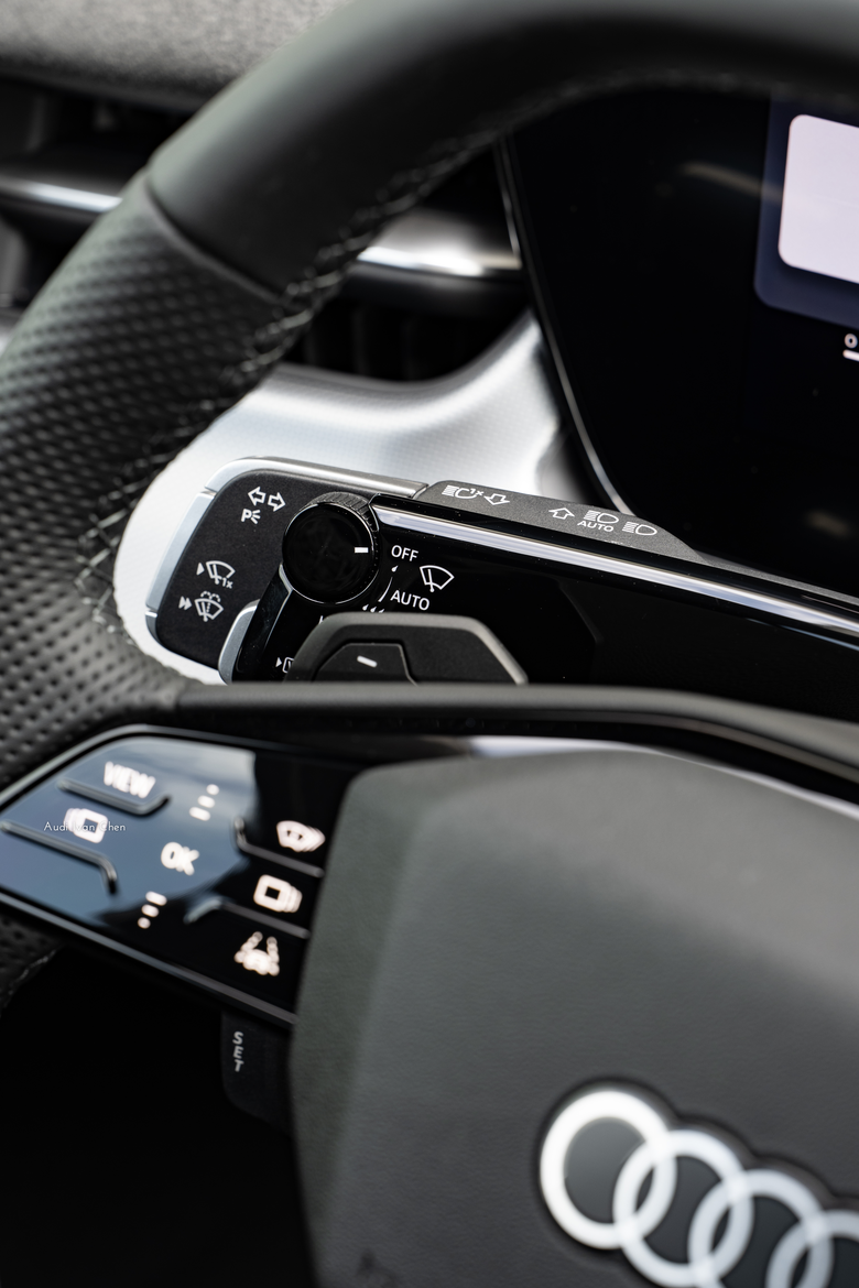 交車分享｜Q3 TFSI quattro 150kW S line｜珍珠鋼鐵灰・Daytona Grey・6Y