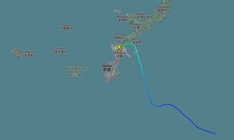 09/09 日本時間 10:32 KC35( 58-0104 ) 沖繩起飛往東.......