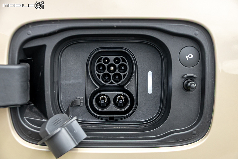 Volvo EX90 試駕|以北歐氛圍重新定義旗艦,引領品牌邁入新世紀的純電七人休旅!