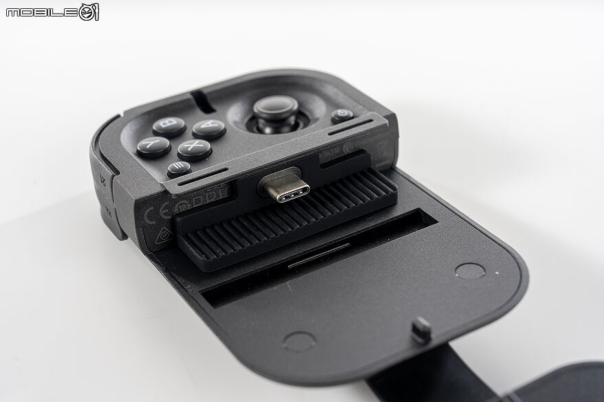 Razer Prio 體驗報告｜一轉、一拉便可開玩！口袋尺寸打造完整掌機體驗
