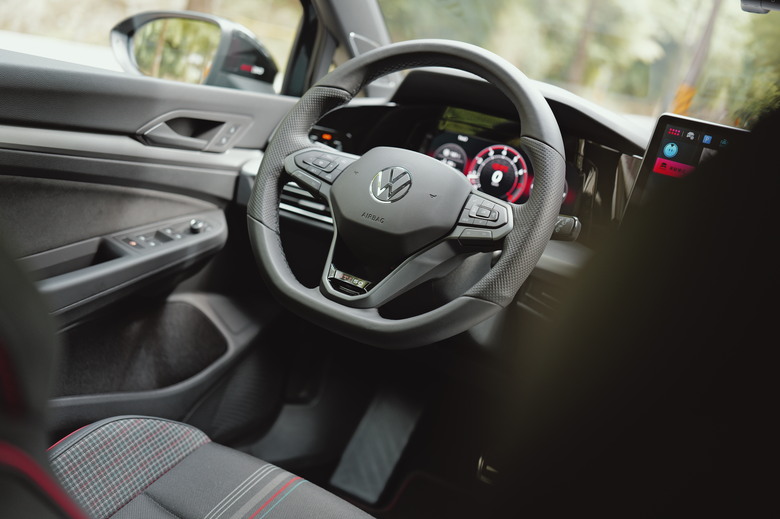 傳承半世紀的鋼砲傳奇 Golf GTI Edition 50