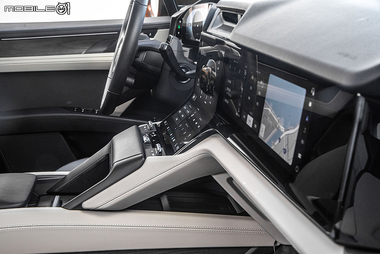 Porsche Cayenne S Electric 試駕|操控本色依舊,科技座艙更令人驚艷!