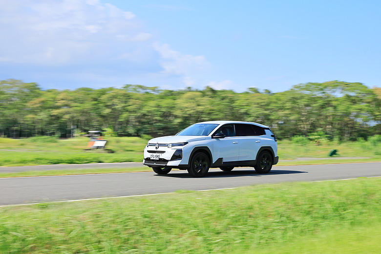 點我看大圖 (映像旅行) 在花蓮來場南法輕旅行 feat.PEUGEOT 3008、CITROËN C5 AIRCROSS
