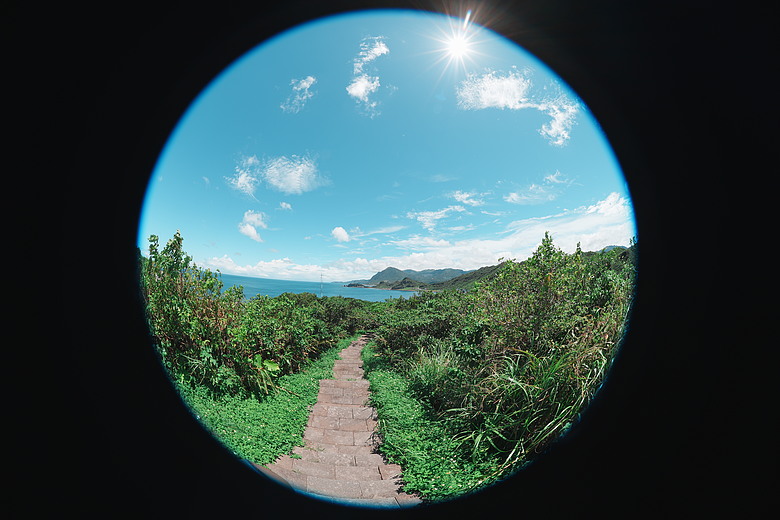 Sony FE 8-14mm F3.5 Fisheye G 評測報告｜314g 輕巧便攜！圓形與對角魚眼「雙視角通吃」