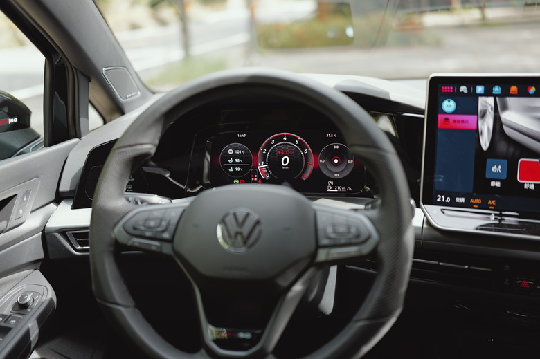 傳承半世紀的鋼砲傳奇 Golf GTI Edition 50