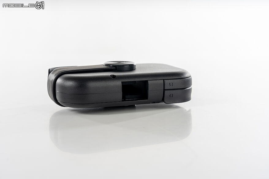 Razer Prio 體驗報告｜一轉、一拉便可開玩！口袋尺寸打造完整掌機體驗