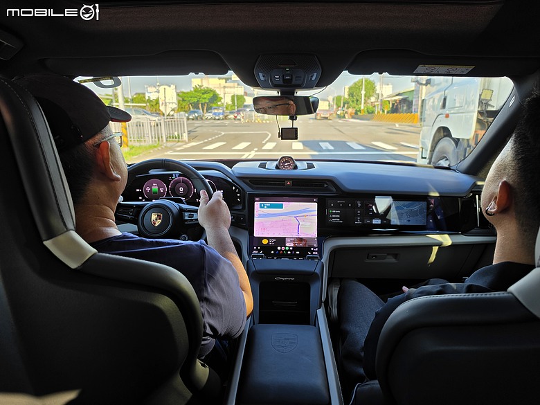 Porsche Cayenne S Electric 試駕|操控本色依舊,科技座艙更令人驚艷!