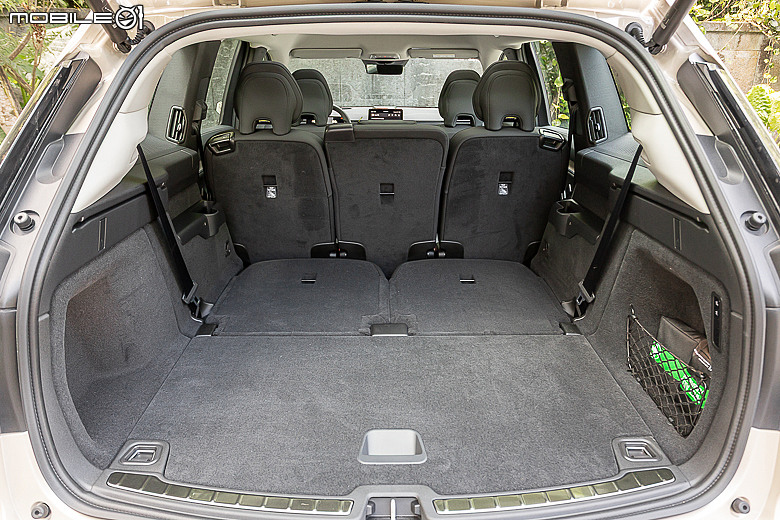 Volvo EX90 試駕|以北歐氛圍重新定義旗艦,引領品牌邁入新世紀的純電七人休旅!