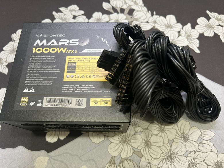 點我看大圖 Epontec MARS 1000W電源 與 Montech TG3玻璃海景機殼開箱