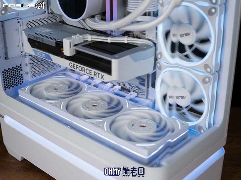 華碩 Prime AP304 ARGB 懸浮感海景機殼