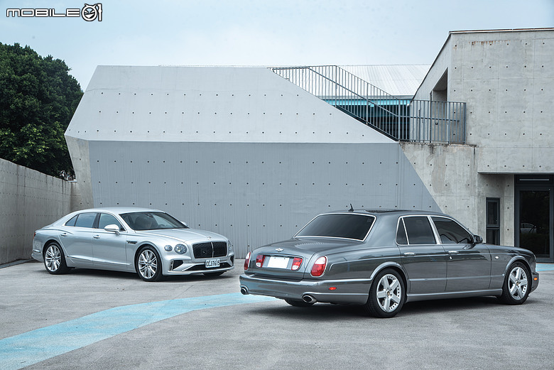 老派機械與電氣化時代的相遇｜Bentley Arnage T與Flying Spur Hybrid