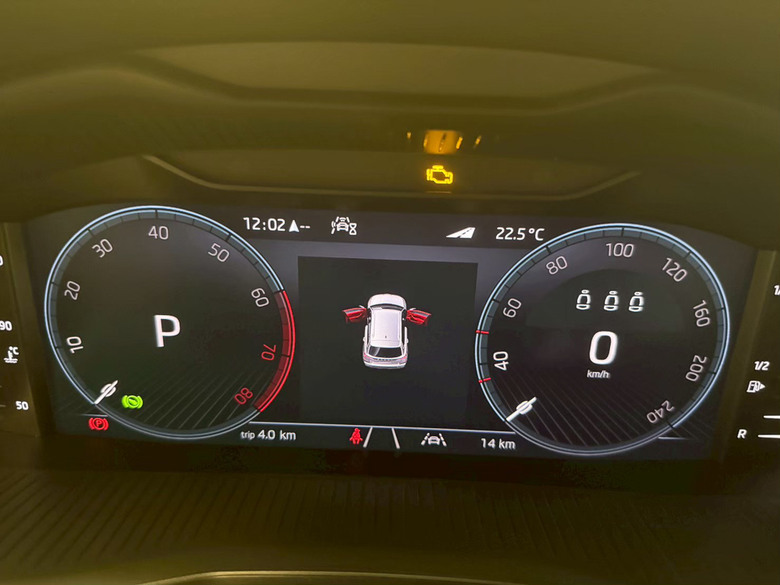 最後我們選擇了 Skoda Kamiq 1.0，請多多指教!!