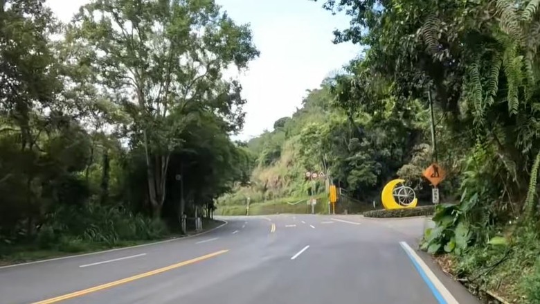 25%爆心跳極陡坡!日月潭加碼潭南天主堂,騎上去真的會見耶穌?