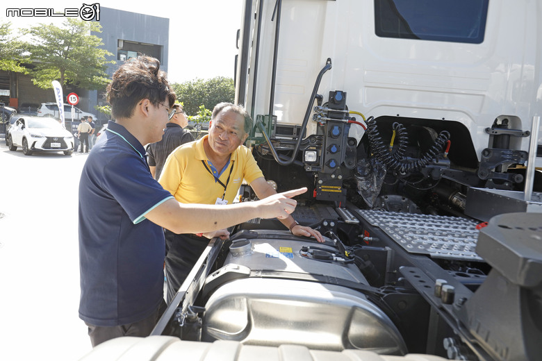 Scania 打造全台最大商用車後勤據點，3,600坪八里全新服務廠正式揭幕