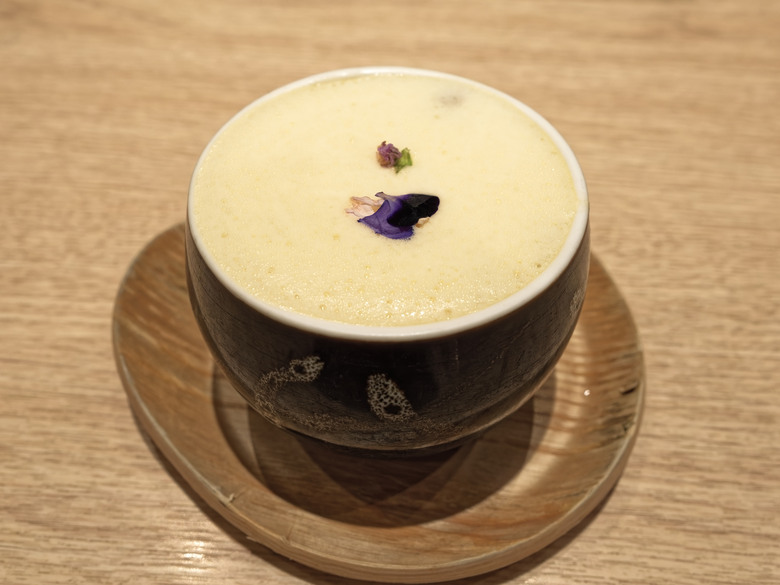 台北美食｜王品阪前鐵板燒：阪前御品套餐(A5黑樺牛老饕)（OM SYSTEM OM-3 + 17mm F1.2 實拍）