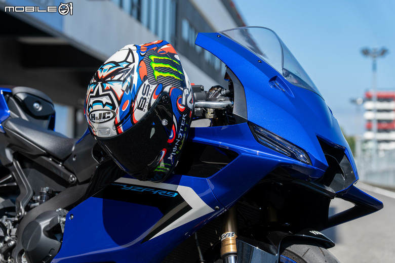點我看大圖 YAMAHA YZF R3/R9賽道試駕|親和雙缸與靈動三缸,全面釋放R DNA極限性能