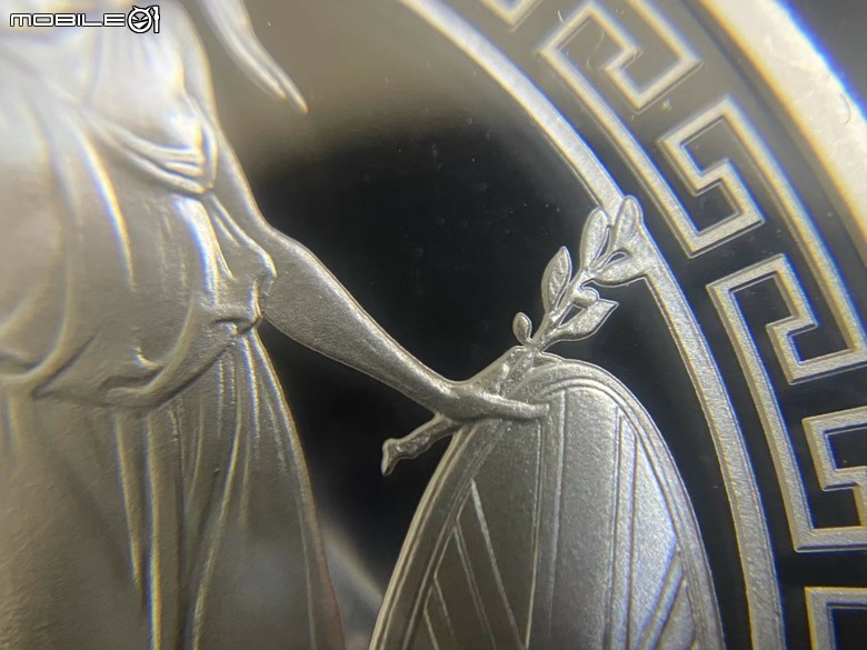 點我看大圖 【分享開箱】2018 Great Britain Royal Mint Britannia Oriental Border 1 oz Proof Gold Coin PF70UC & Silver Coin PF70UC FDI 英國皇家鑄幣廠不列顛女神東方邊境一盎司精鑄金銀幣