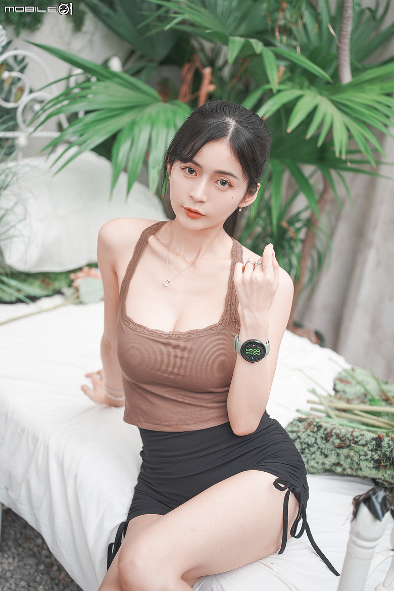 Google Pixel Watch 5 體驗|抬手對話更便利、AI 健康教練隨行!