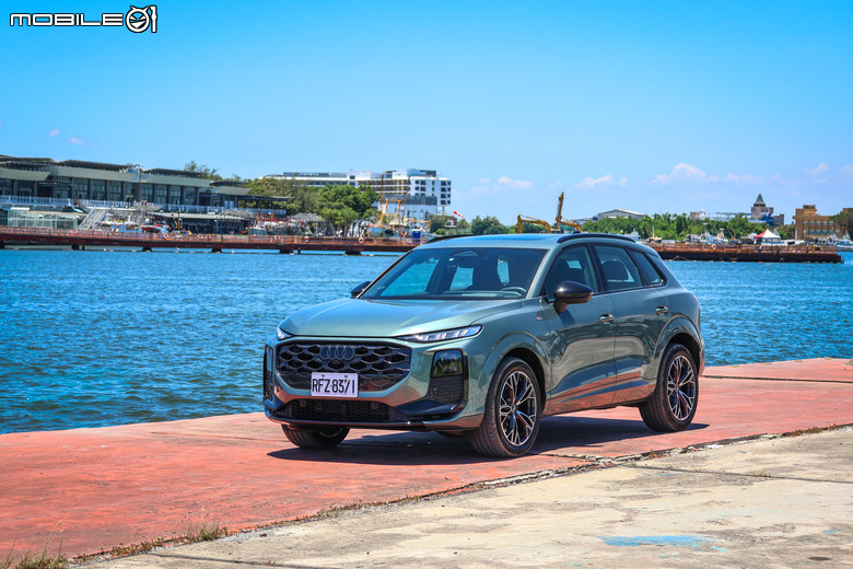 Audi Q3 SUV TFSI 150kW quattro S line 運動版試駕|兼具科技質感與駕馭樂趣的均衡之選!