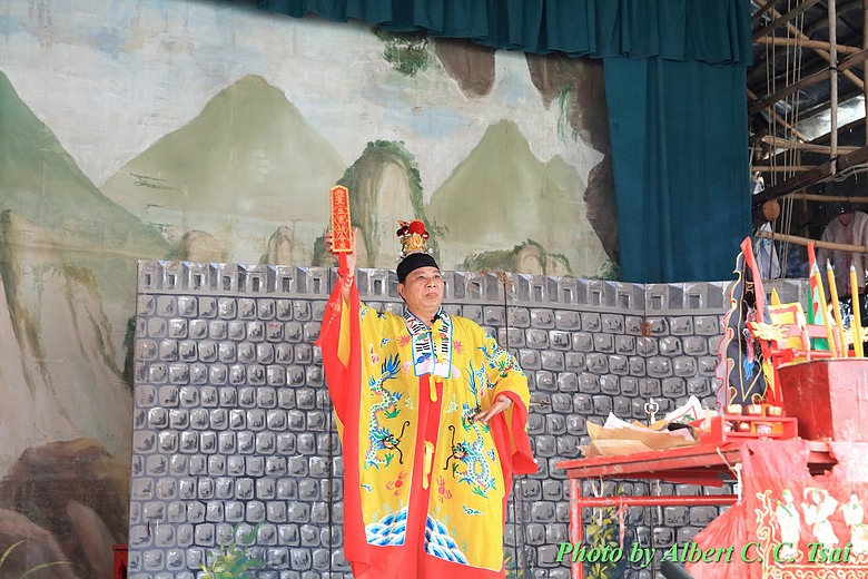 點我看大圖 【首部曲】香港長洲「飄色會景巡遊」:雙機鏡頭中的童稚色芯神韻與光影(5D4 / 5DSr)