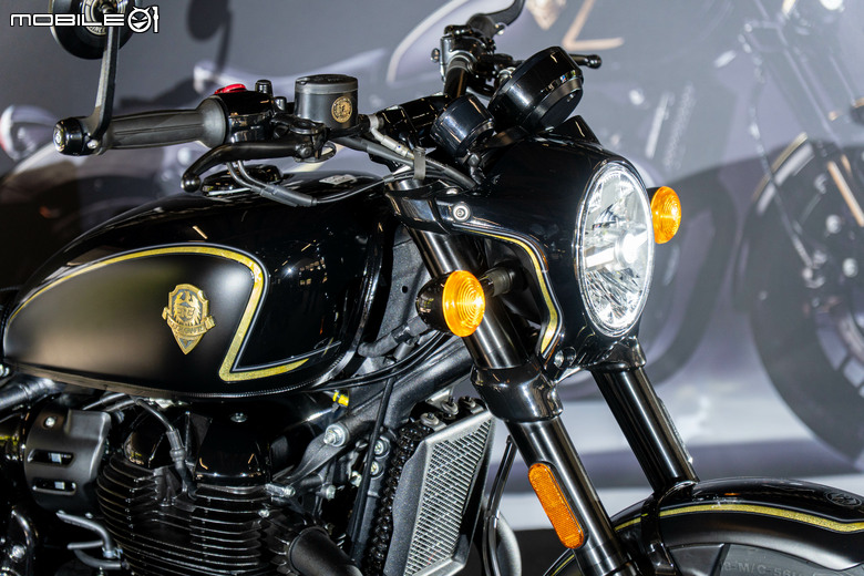 點我看大圖 Royal Enfield 迎品牌 125 週年!Shotgun 650 x Rough Crafts 特仕版全台限量 1 台正式交車