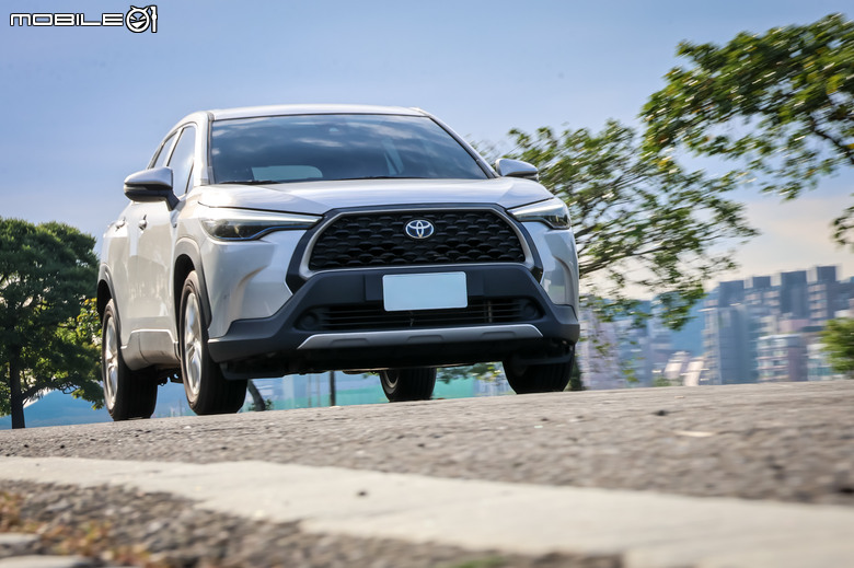 Bridgestone ALENZA LX200 使用體驗|舒適度與行路質感升級、日常使用寧靜表現佳!