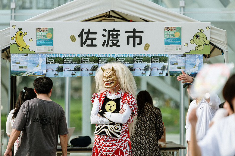 點我看大圖 7Artisans AF 135mm F1.8 MAX 開箱|價格親民的空氣切割鏡