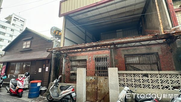 勤美31坪「鏤空紅磚屋」10萬招租,網傻眼:怎麼不去搶