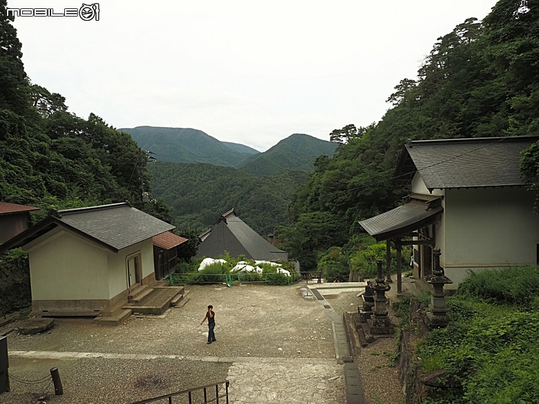銀山溫泉、寶珠山 立石寺｜山形山寺、将棋むら (株)天童タワー(天童將棋村)、仲野觀光菓樹園採水蜜桃 — 2026夏末日本東北4日員旅之一【山形県篇】