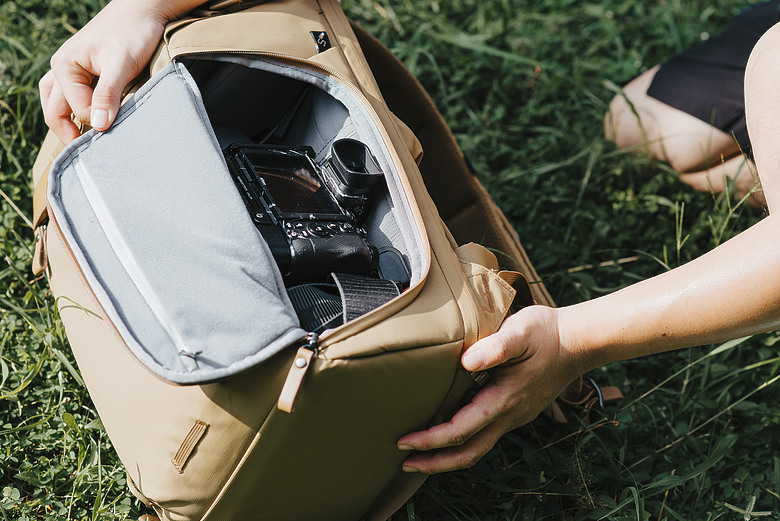 攝影、工作、旅行一包搞定｜VANGUARD VEO METRO B30L 使用心得分享
