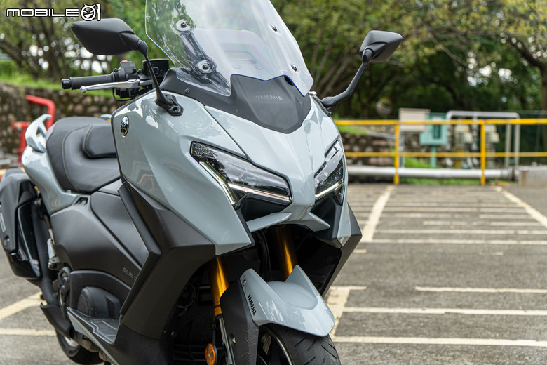 YAMAHA TMAX 560 TECH MAX 試駕｜羊皇無須多言，無可取代的王者