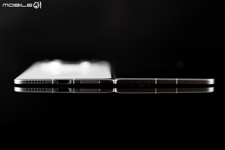 HONOR Magic V6 評測報告|4mm 超薄機身、AI 靈感幫拍超貼心!