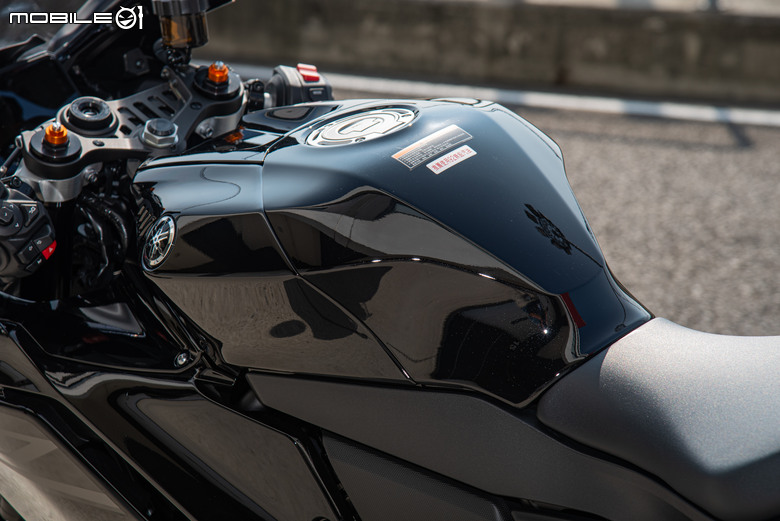 2026 YAMAHA YZF-R7賽道試駕｜不只換造型加電控！操駕體質全面進化的完美玩樂車！