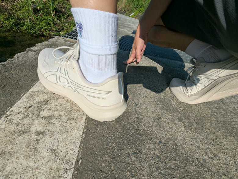 【小氣開箱】ASICS基礎跑鞋GT2000 14代 (中秋烤肉吃多了的贖罪補償)