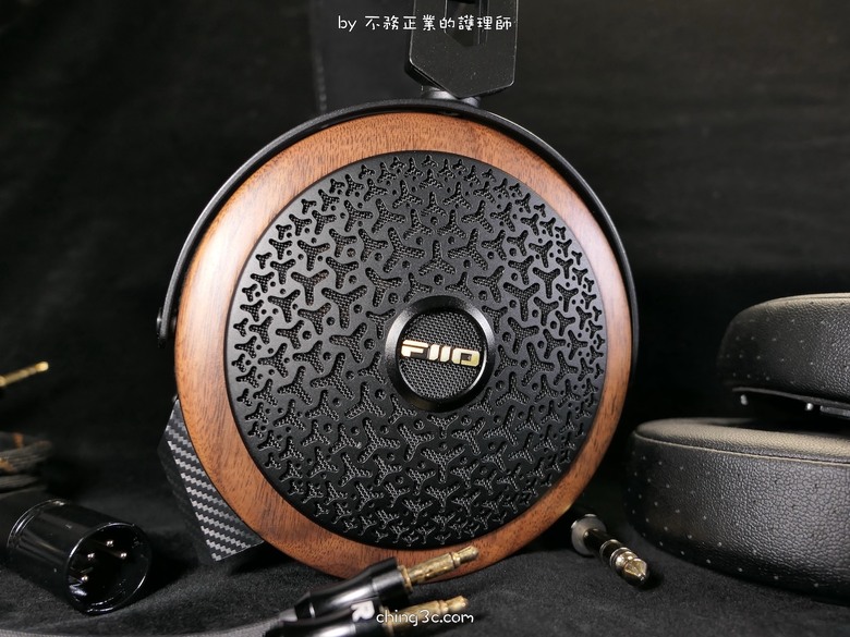 FiiO FT15 開放式平板振膜耳罩耳機:自研發環形磁體佈局,優化磁場提供更為流暢的聽覺饗宴