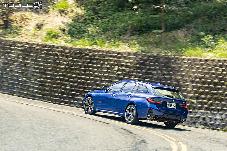 BMW 318i Touring M Sport 試駕|帥勁跑格、價格OK!