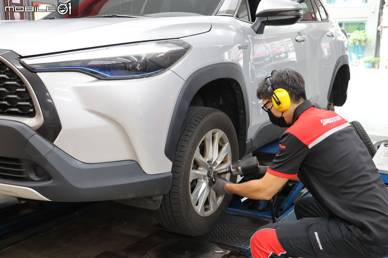 Bridgestone ALENZA LX200 使用體驗|舒適度與行路質感升級、日常使用寧靜表現佳!