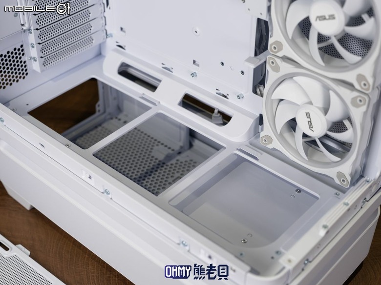 華碩 Prime AP304 ARGB 懸浮感海景機殼