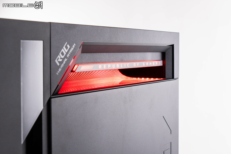 ROG G1000 電競桌機開箱 以獨特 AniMe Holo 投影燈效搭配優秀散熱設計的旗艦 PC
