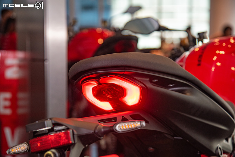 2026 DUCATI Monster 改款在台上市！69.8萬騎乘性更好入門！