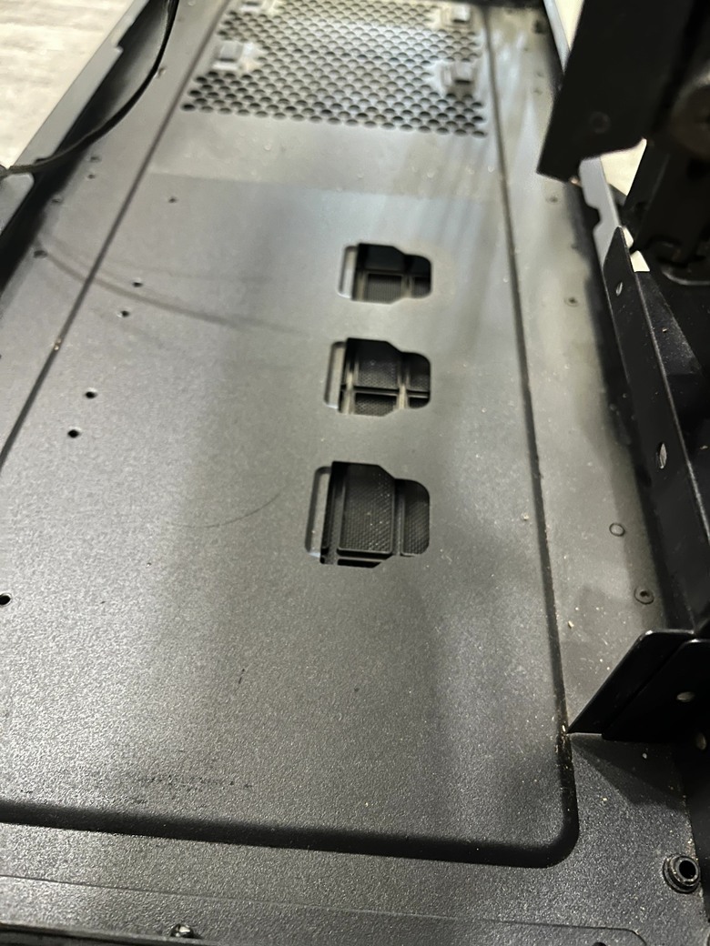 點我看大圖 ASUS PA602 機殼清洗與主機拆裝