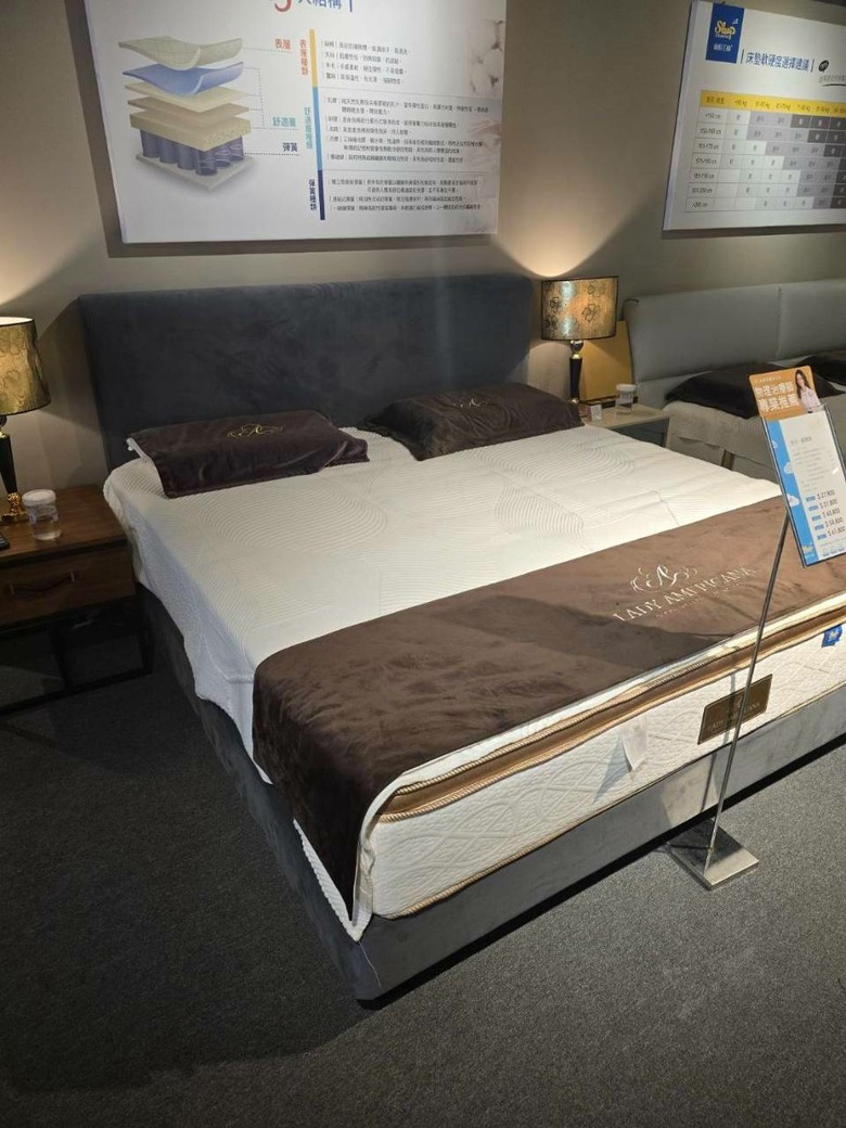分享高雄5間床墊試躺心得 睡眠王國/德泰/仙度瑞拉/德瑞克/老K