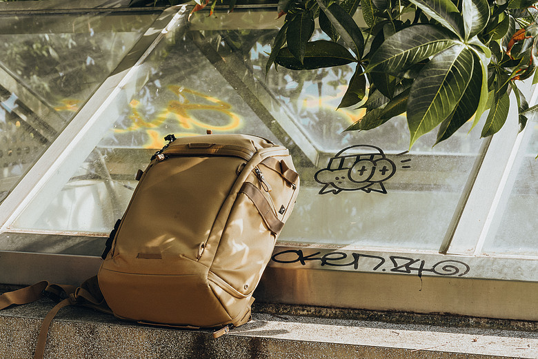 攝影、工作、旅行一包搞定｜VANGUARD VEO METRO B30L 使用心得分享