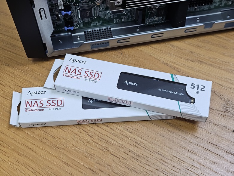 [開箱] 目前玩過最高檔的 QNAP TVS-h674 With SSD