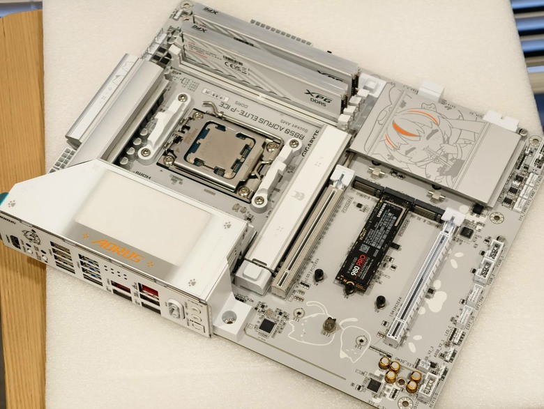 動漫風格貓娘主機板 B850 AORUS ELITE-P ICE ，見識不一樣的雕妹