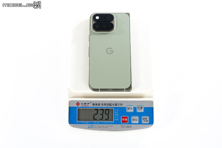 Google Pixel 11 Pro Fold 體驗｜機身減輕、多工更靈活！