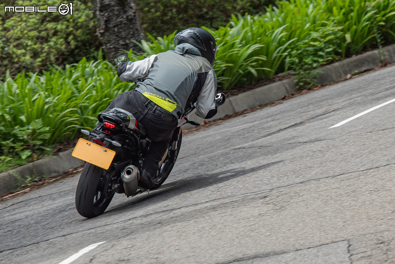 Triumph Thruxton 400試駕報告｜回到夢開始的地方